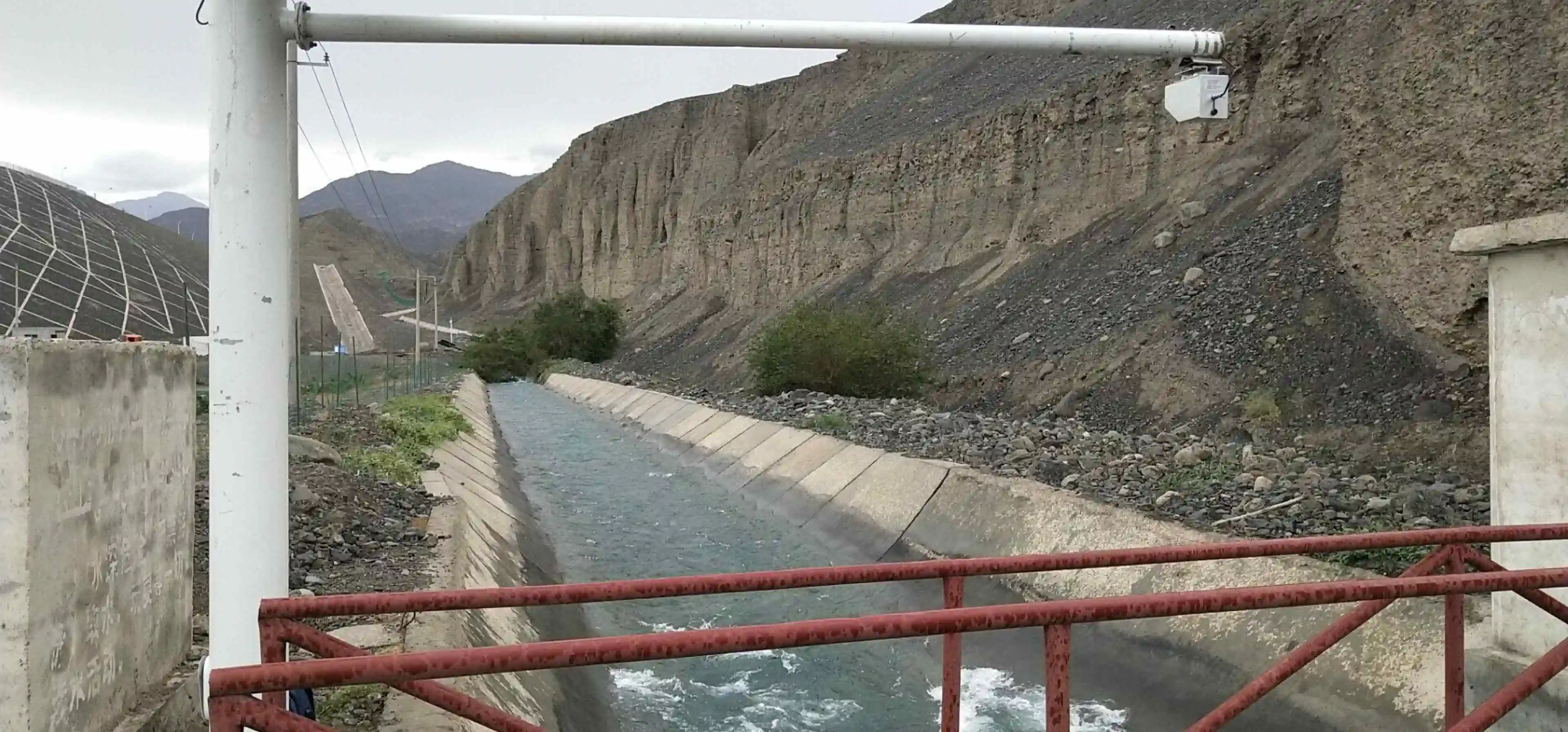 radar for water level sensing